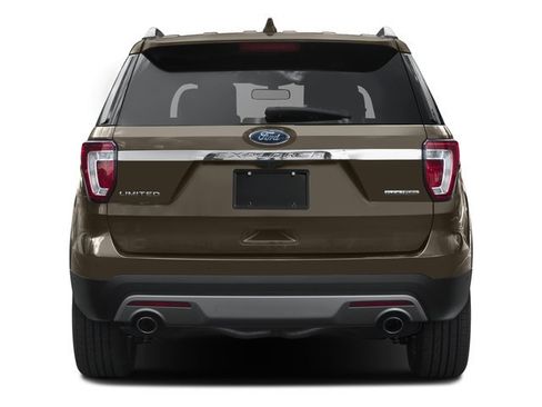 Used 2017 Ford Explorer Limited w/ Equipment Group 301A AWD/4WD image 8