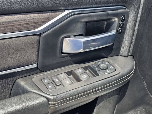 Used 2026 RAM 2500 Laramie AWD/4WD image 18