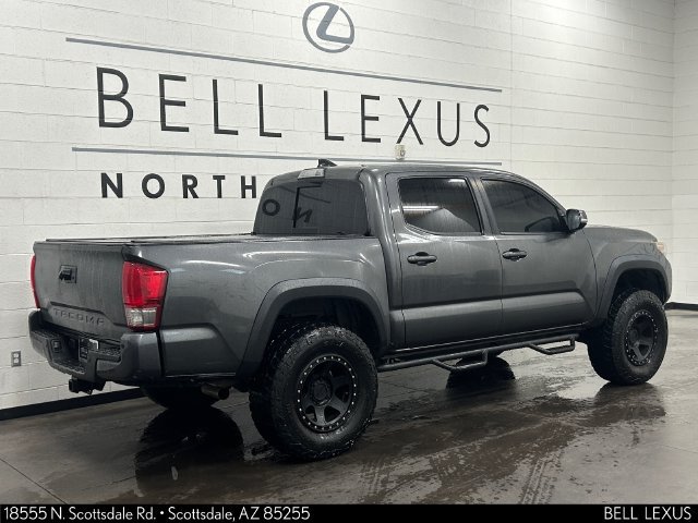 Used 2017 Toyota Tacoma TRD Off-Road AWD/4WD image 2