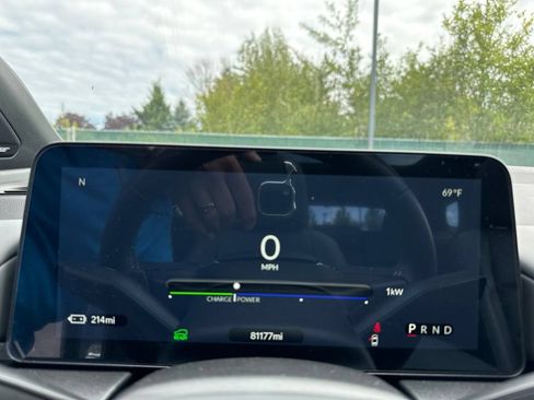 Used 2025 Honda Prologue Touring image 13