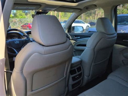Certified 2018 Acura MDX FWD w/ Technology Package image 19