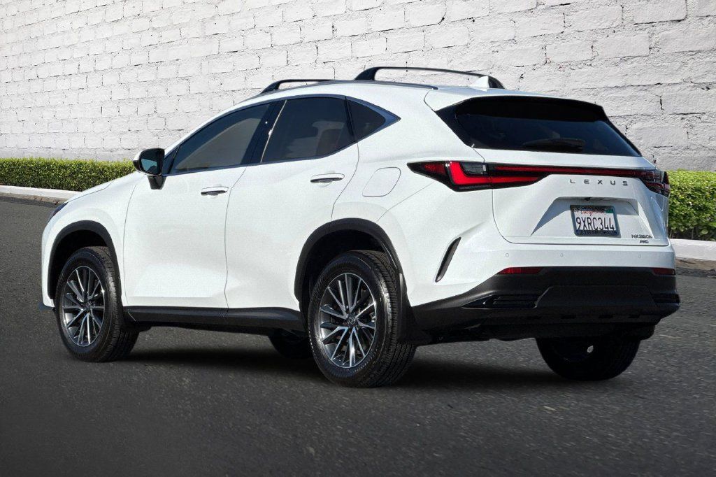 Certified 2026 Lexus NX 350h AWD w/ Accessory Package (2T) image 7