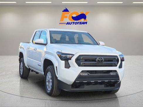 New 2026 Toyota Tacoma SR5 image 7