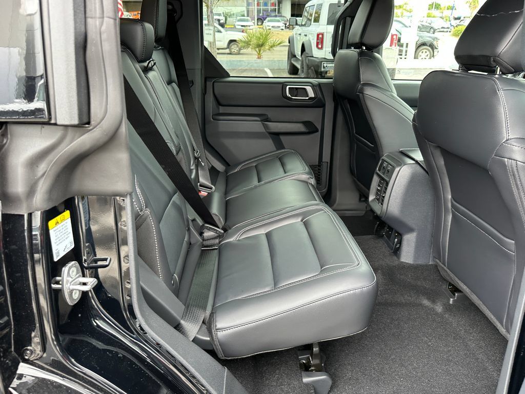 New 2026 Ford Bronco Outer Banks AWD/4WD image 18
