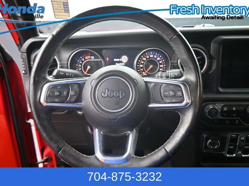 Used 2020 Jeep Wrangler Unlimited Sahara AWD/4WD image 22
