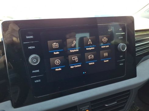 Certified 2025 Volkswagen Jetta SE FWD image 26