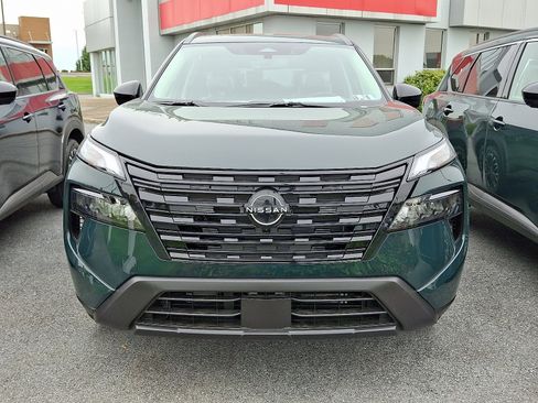 New 2026 Nissan Rogue SV AWD/4WD image 2