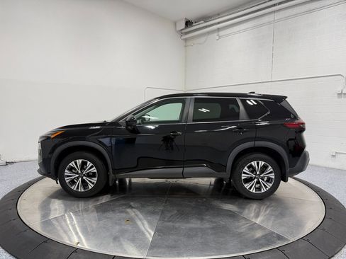 Used 2022 Nissan Rogue SV FWD image 4