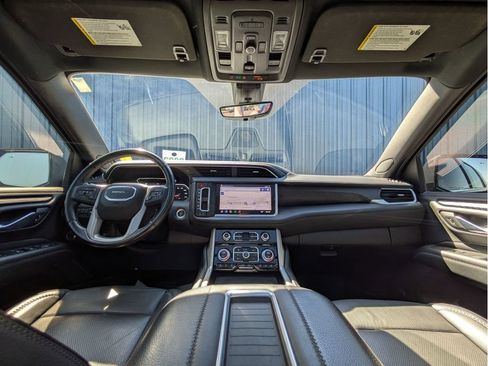 Used 2021 GMC Yukon Denali w/ Denali Ultimate Package AWD/4WD image 27