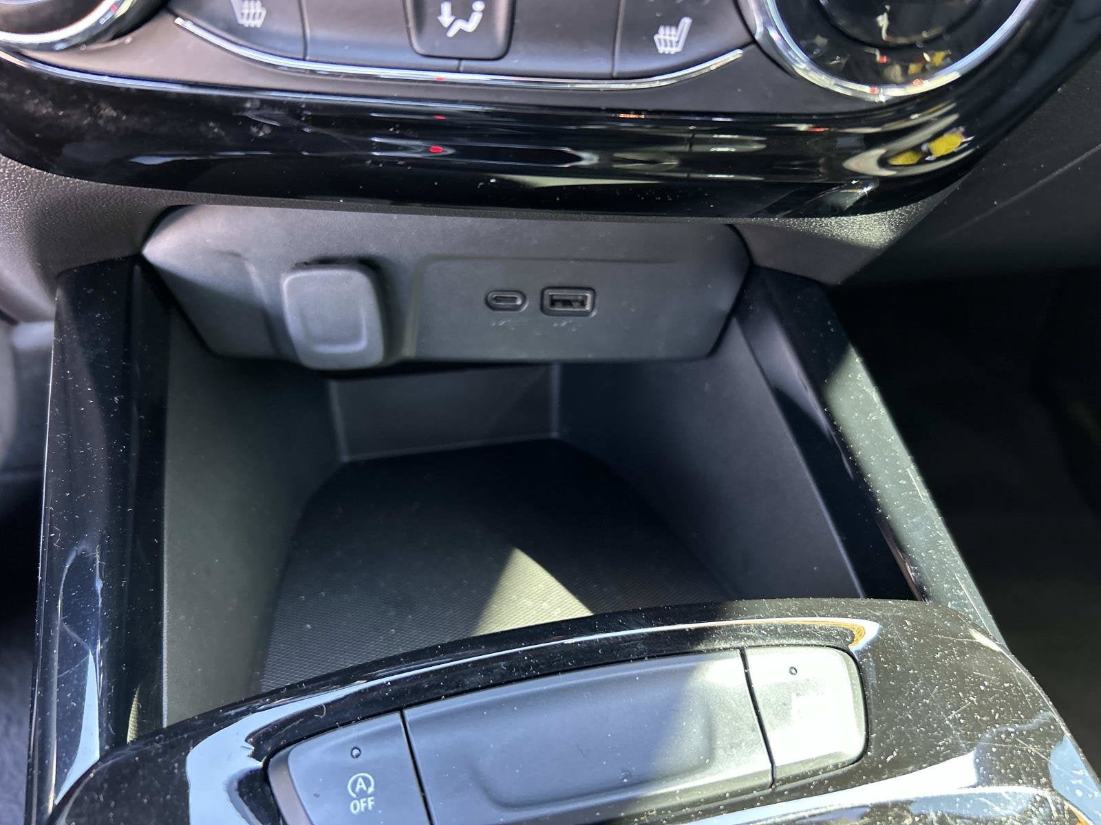 Used 2024 Chevrolet Trax RS w/ Driver Confidence Package FWD image 20