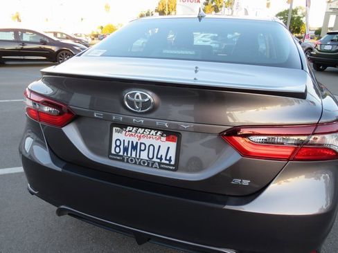 Certified 2021 Toyota Camry SE image 12