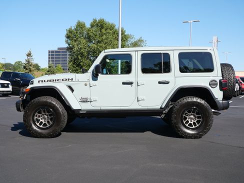 Used 2023 Jeep Wrangler Unlimited Rubicon 392 w/ Xtreme Recon 35" Tire Package AWD/4WD image 2