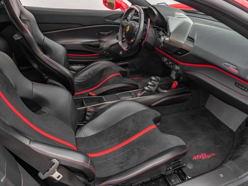 Certified 2020 Ferrari 488 Pista Coupe RWD image 32