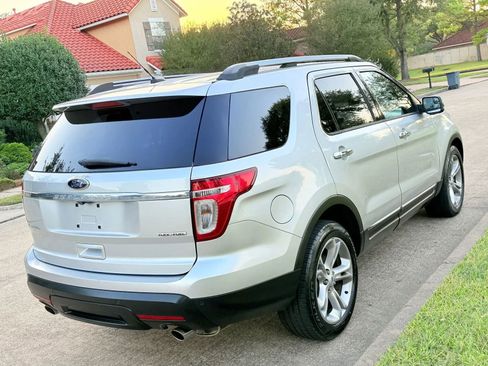 Used 2013 Ford Explorer Limited image 12