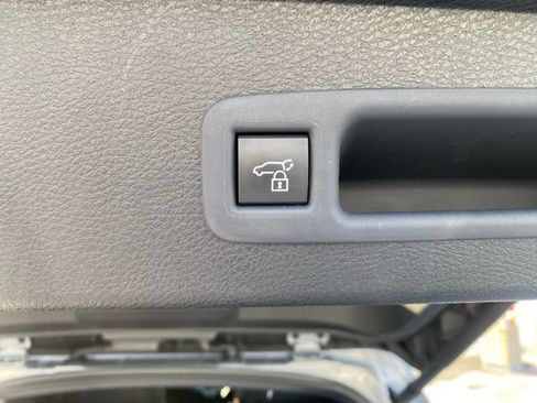 Certified 2025 Toyota Sienna XSE AWD/4WD image 13