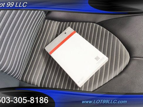 Used 2020 Toyota Camry SE FWD image 35