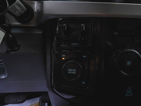 Used 2024 Ford F350 XL w/ Snow Plow/Camper Package image 24