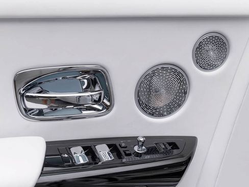 New 2027 Rolls-Royce Phantom Sedan RWD image 27