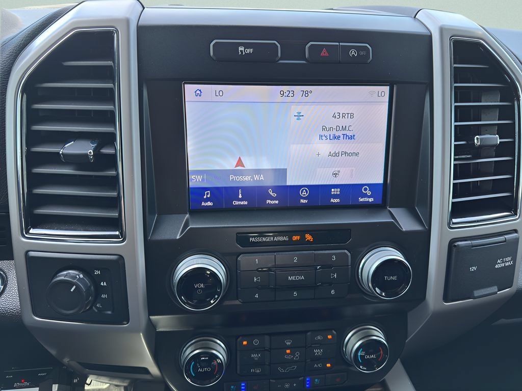 Used 2019 Ford F150 Lariat w/ Equipment Group 502A Luxury AWD/4WD image 24