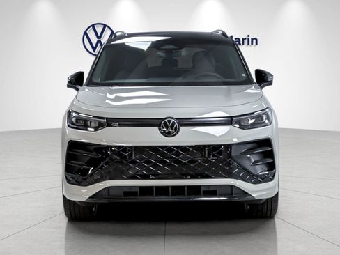 New 2026 Volkswagen Tiguan SE R-Line AWD/4WD image 8