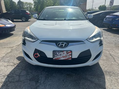 Used 2013 Hyundai Veloster image 11