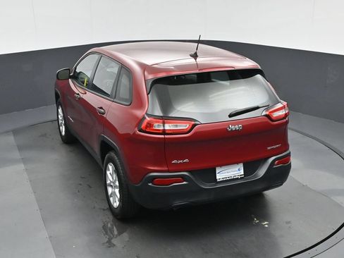 Used 2014 Jeep Cherokee Sport w/ Cold Weather Group AWD/4WD image 58