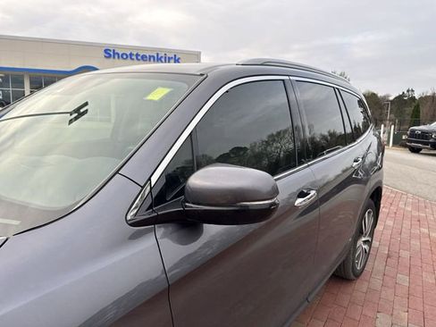 Used 2017 Honda Pilot Elite image 5