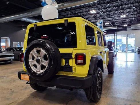 Certified 2023 Jeep Wrangler Unlimited Sport w/ Sun And Sound Package AWD/4WD image 9