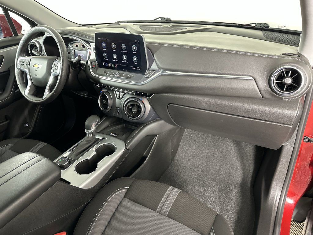 Used 2023 Chevrolet Blazer LT w/ Convenience Package AWD/4WD image 30