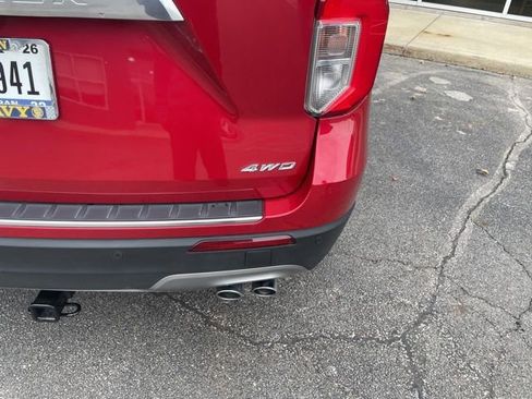 Used 2022 Ford Explorer Platinum w/ Equipment Group 601A AWD/4WD image 6
