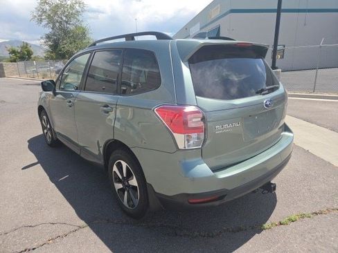 Used 2018 Subaru Forester 2.5i Premium w/ All-Weather Package AWD/4WD image 5