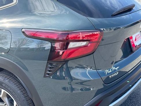 New 2026 Chevrolet Trax LT w/ Driver Confidence Package image 12