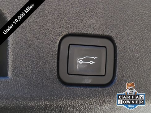 Used 2025 Chevrolet Traverse High Country FWD image 15