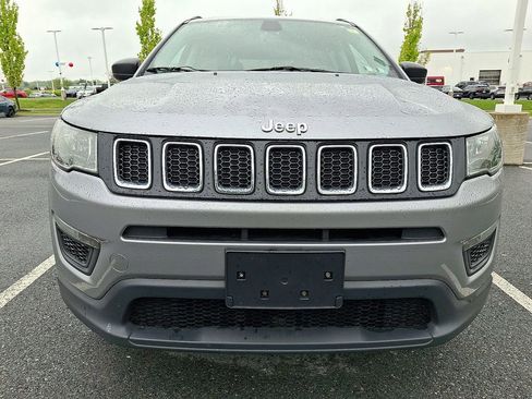 Used 2017 Jeep Compass Sport w/ Tech Group AWD/4WD image 2