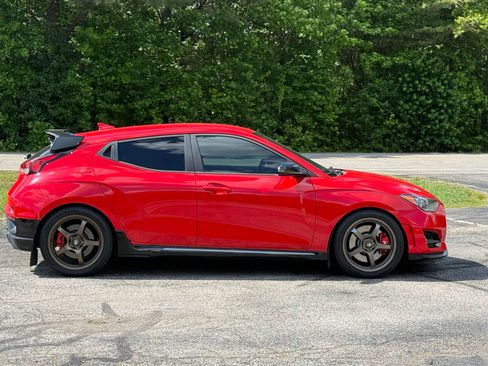 Used 2020 Hyundai Veloster N w/ Performance Package FWD image 2