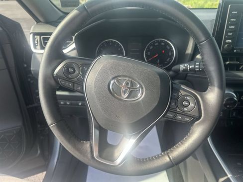 Used 2021 Toyota RAV4 XLE w/ Convenience Package AWD/4WD image 21
