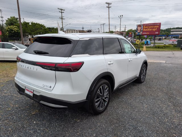 Used 2027 INFINITI QX60 Luxe w/ Cargo Package AWD/4WD image 3