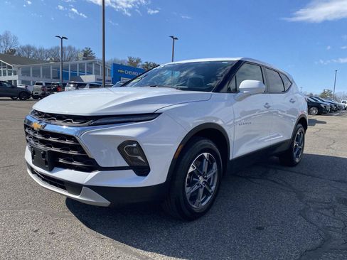 Used 2025 Chevrolet Blazer LT AWD/4WD image 1