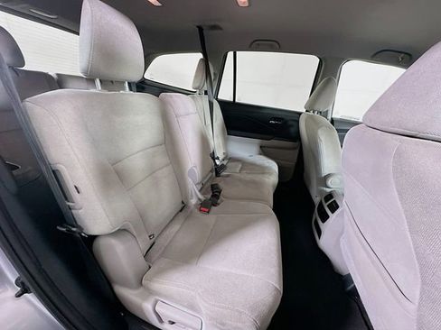 Used 2019 Honda Pilot LX image 27