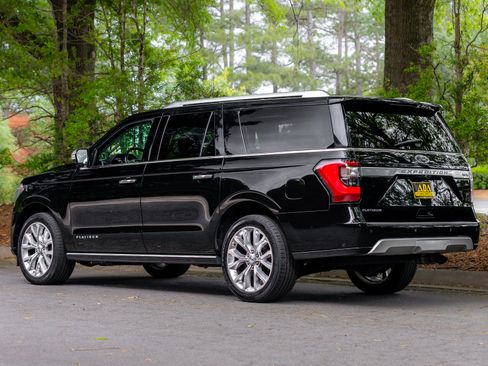 Used 2018 Ford Expedition Max Platinum AWD/4WD image 51