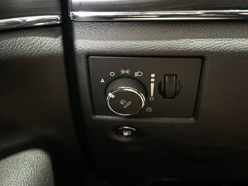 Used 2020 Jeep Grand Cherokee Limited AWD/4WD image 49