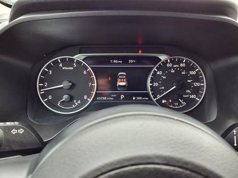 Used 2024 Nissan Rogue S image 14