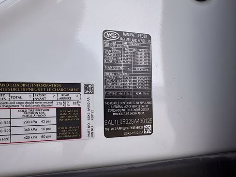 Used 2025 Land Rover Range Rover Sport Dynamic SE image 33