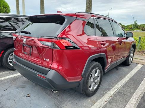Used 2025 Toyota RAV4 XLE w/ Convenience Package FWD image 3