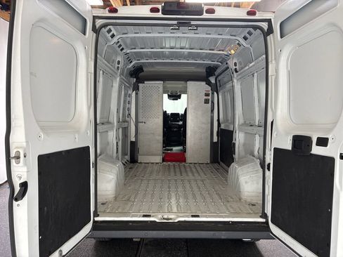 Used 2025 RAM ProMaster 2500 w/ Safety Group FWD image 7