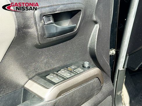 Used 2023 Toyota Tacoma SR5 w/ SX Package RWD image 22