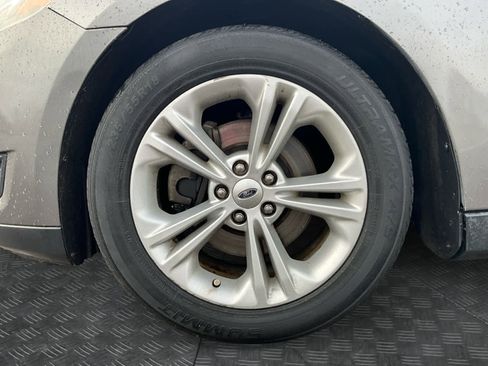 Used 2014 Ford Taurus SEL w/ Equipment Group 201A image 11