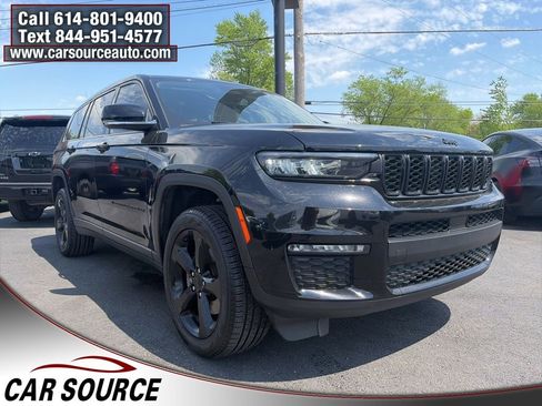 Used 2022 Jeep Grand Cherokee L Limited w/ Black Appearance Package AWD/4WD image 3