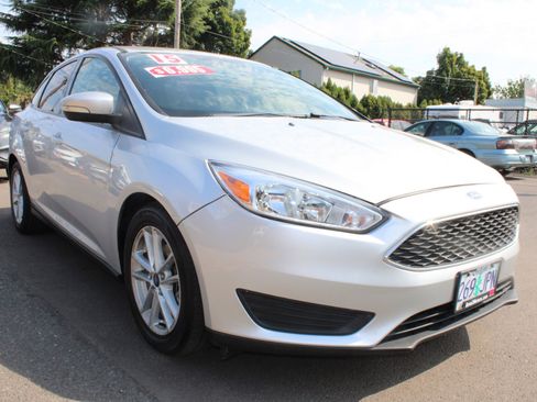 Used 2015 Ford Focus SE image 15