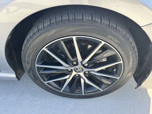 Used 2023 Toyota Camry SE image 7